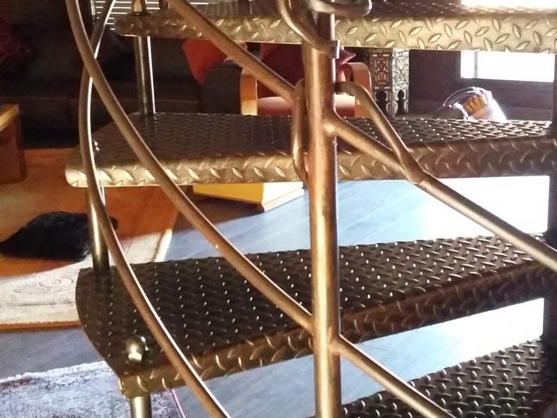 Alpes-Maritimes ferronnerie création artisanal hélicoïdale paca Escalier métal Nice 06