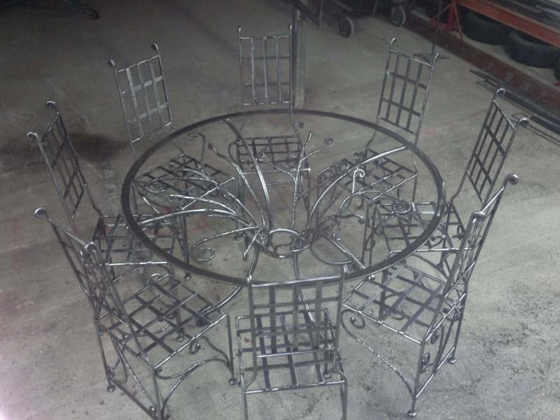 création artisanal verre Table chaise ferronnerie Nice 06 metal Alpes-Maritimes paca