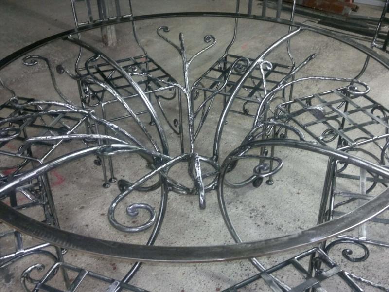 création artisanal Table chaise ferronnerie verre Nice 06 paca metal Alpes-Maritimes